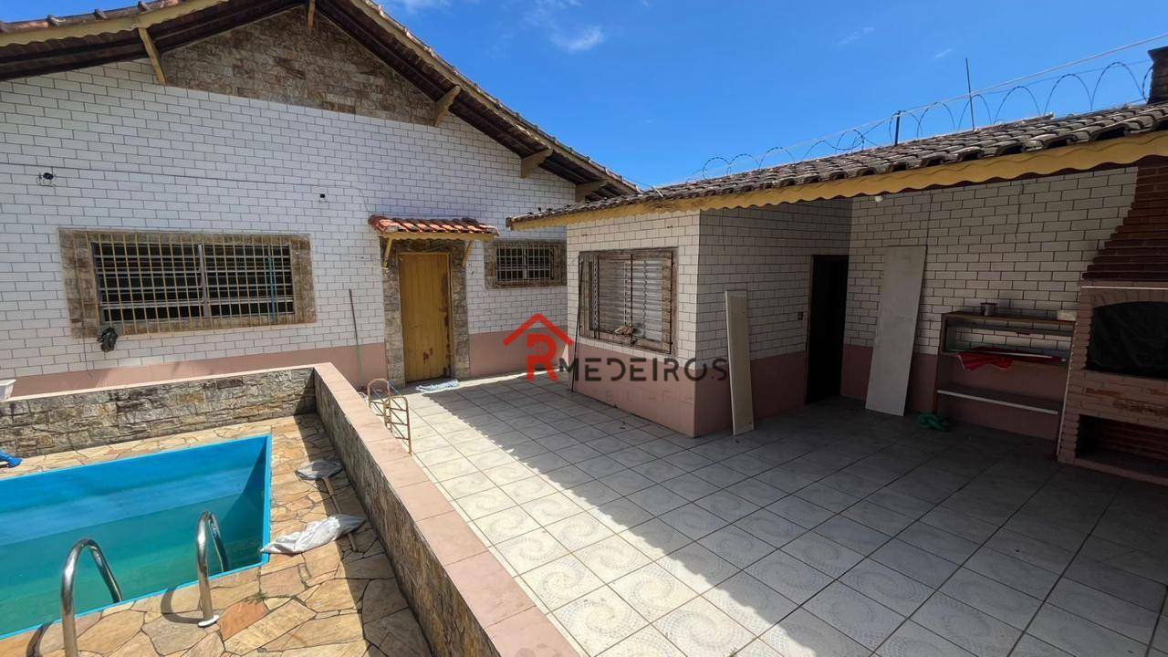 Casa para alugar com 3 quartos, 180m² - Foto 24