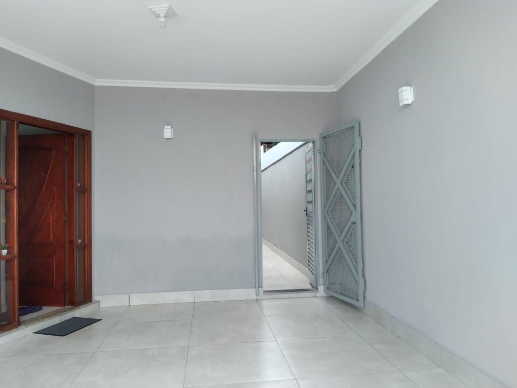 Casa à venda com 3 quartos, 190m² - Foto 4