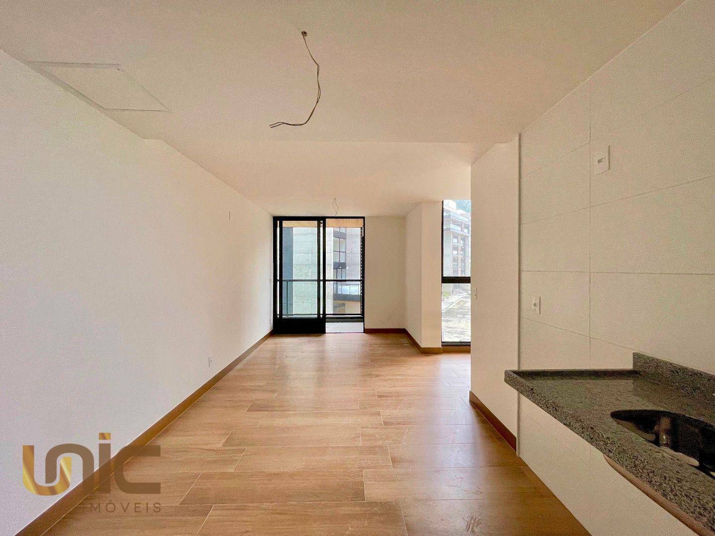 Apartamento à venda com 2 quartos, 60m² - Foto 2