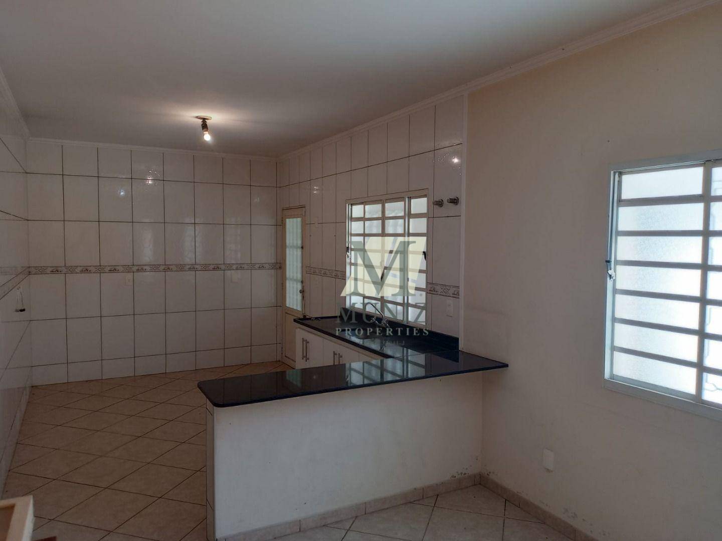 Casa à venda com 4 quartos, 250m² - Foto 8