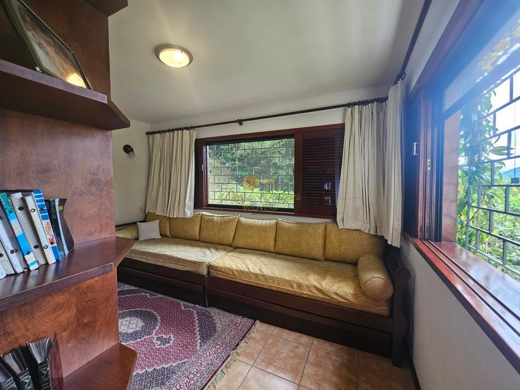 Casa de Condomínio à venda com 6 quartos, 190m² - Foto 14