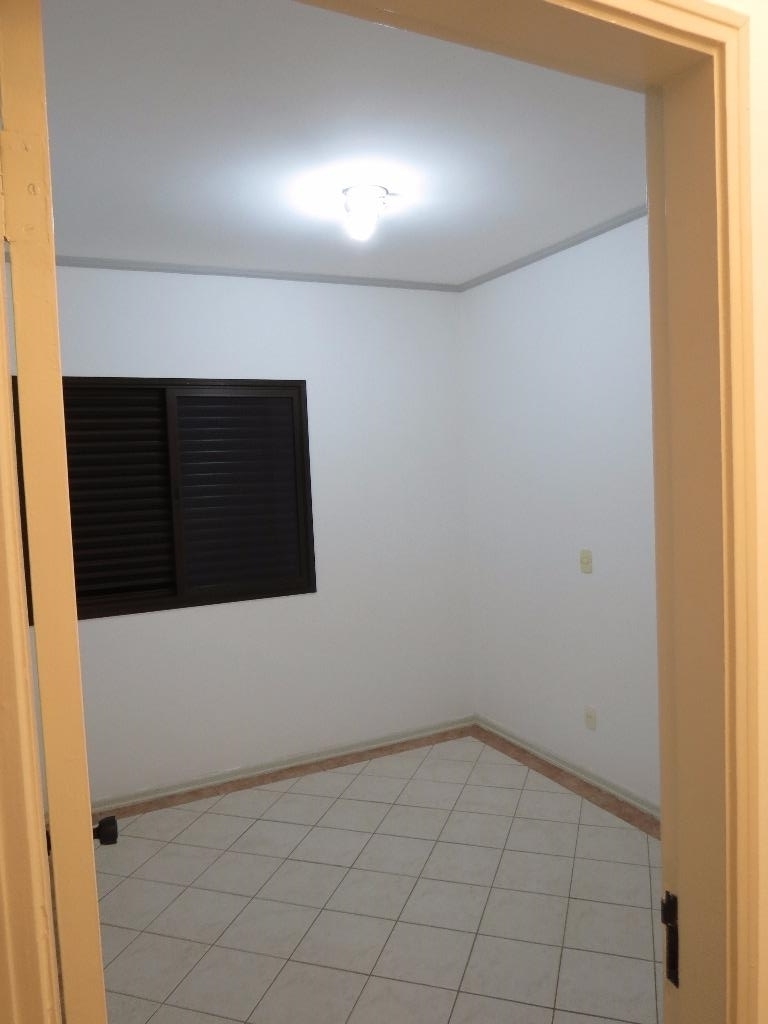 Apartamento à venda com 3 quartos, 72m² - Foto 20