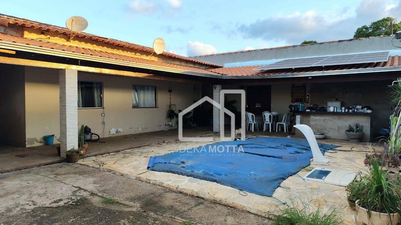 Casa à venda com 4 quartos, 280m² - Foto 1