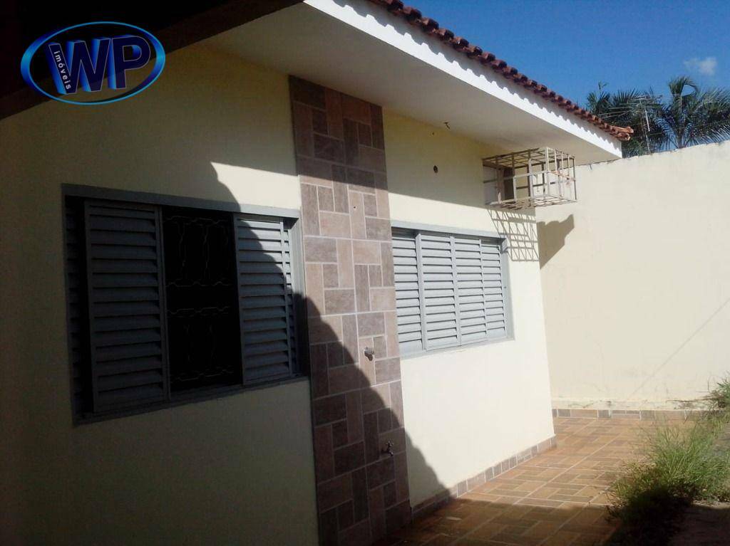 Casa à venda com 3 quartos, 168m² - Foto 12