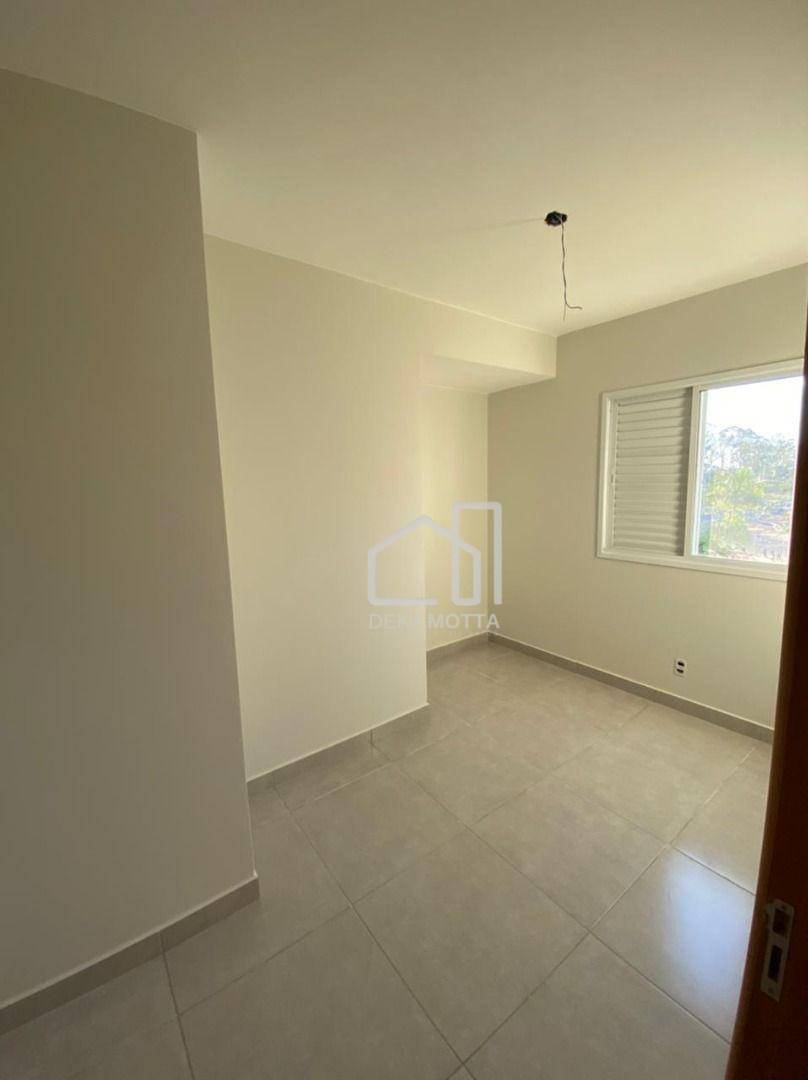 Apartamento à venda com 3 quartos, 70m² - Foto 6