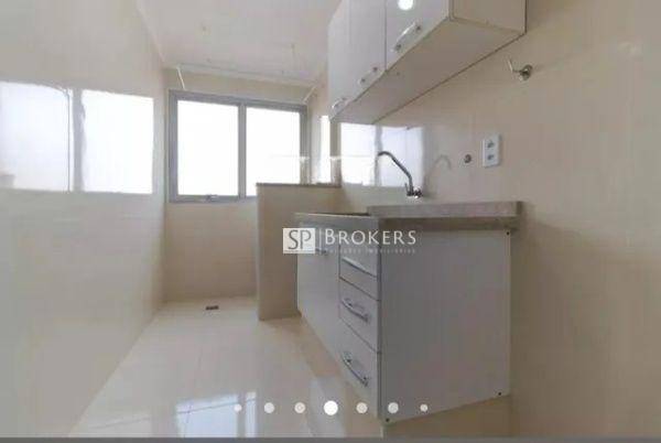 Apartamento à venda com 1 quarto, 37m² - Foto 5