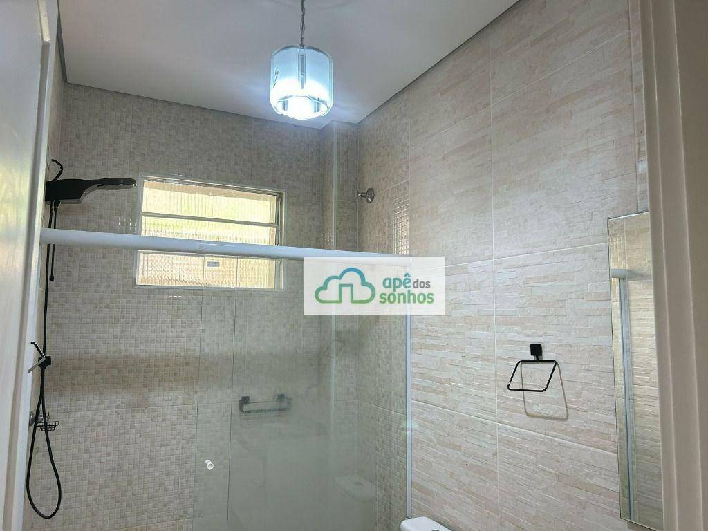 Apartamento para alugar com 2 quartos, 65m² - Foto 17