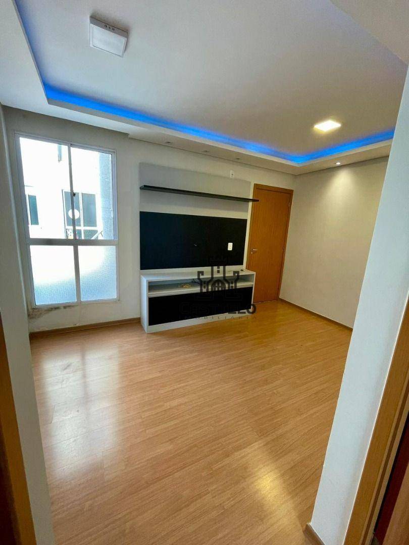 Apartamento à venda com 2 quartos, 45m² - Foto 3