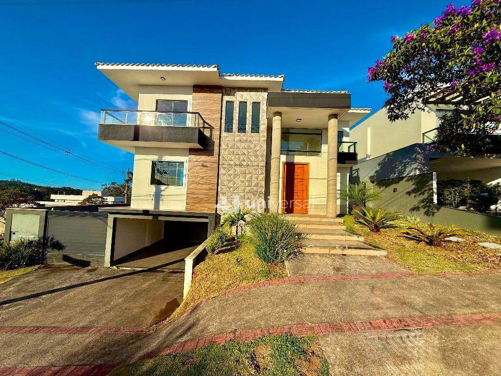 Casa de Condomínio, 4 quartos - Foto 1