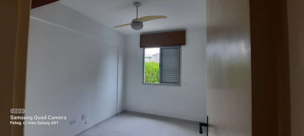 Apartamento à venda com 2 quartos, 70m² - Foto 13