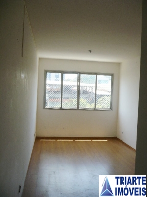 Apartamento para alugar com 3 quartos, 80m² - Foto 1