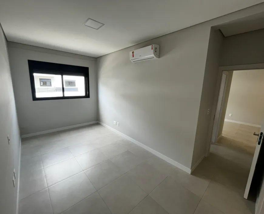 Apartamento para alugar com 2 quartos, 73m² - Foto 9