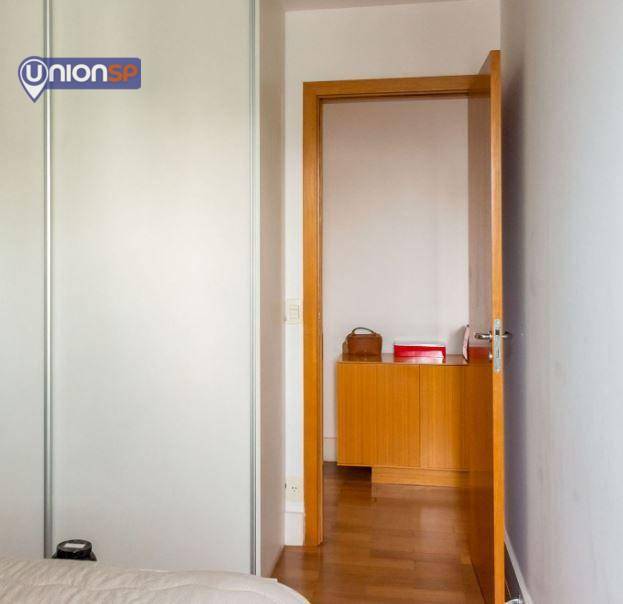 Apartamento à venda com 3 quartos, 188m² - Foto 10