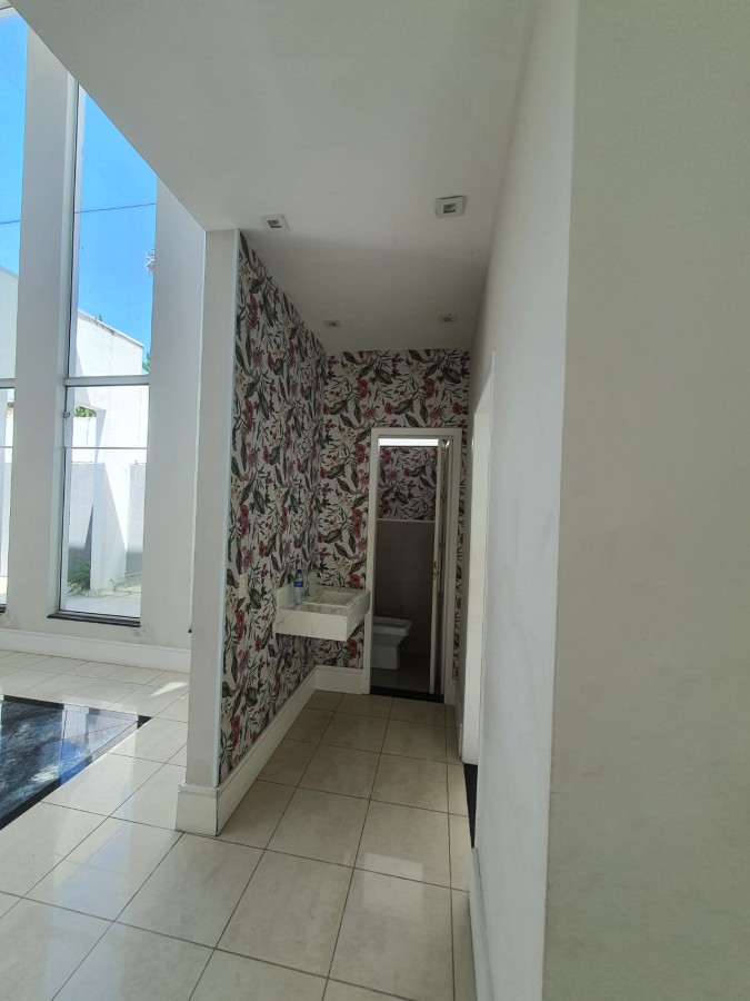 Casa de Condomínio para alugar com 4 quartos, 650m² - Foto 13