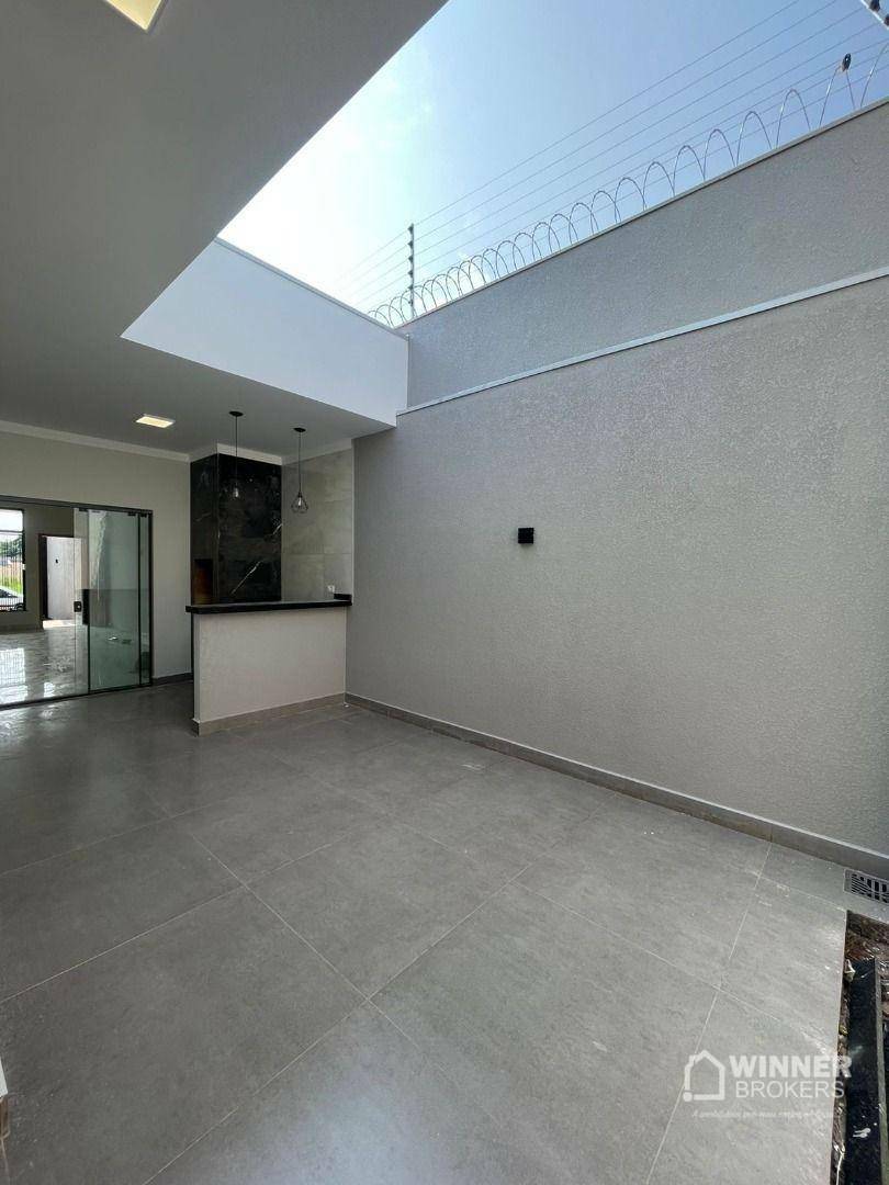 Casa à venda com 3 quartos, 95m² - Foto 11