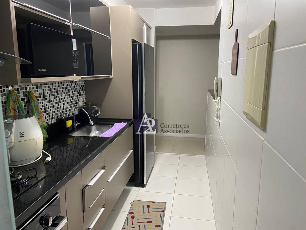 Apartamento à venda com 3 quartos, 77m² - Foto 10