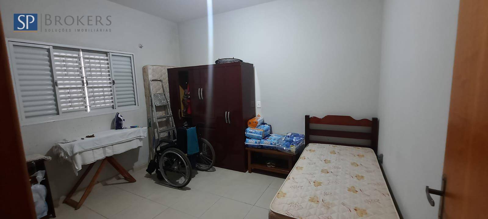 Casa à venda com 4 quartos, 211m² - Foto 15