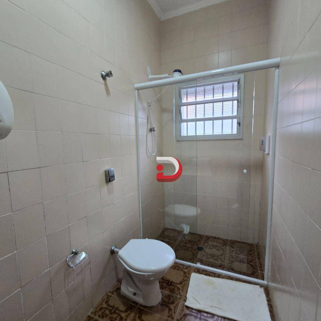 Casa para alugar com 3 quartos, 250m² - Foto 17