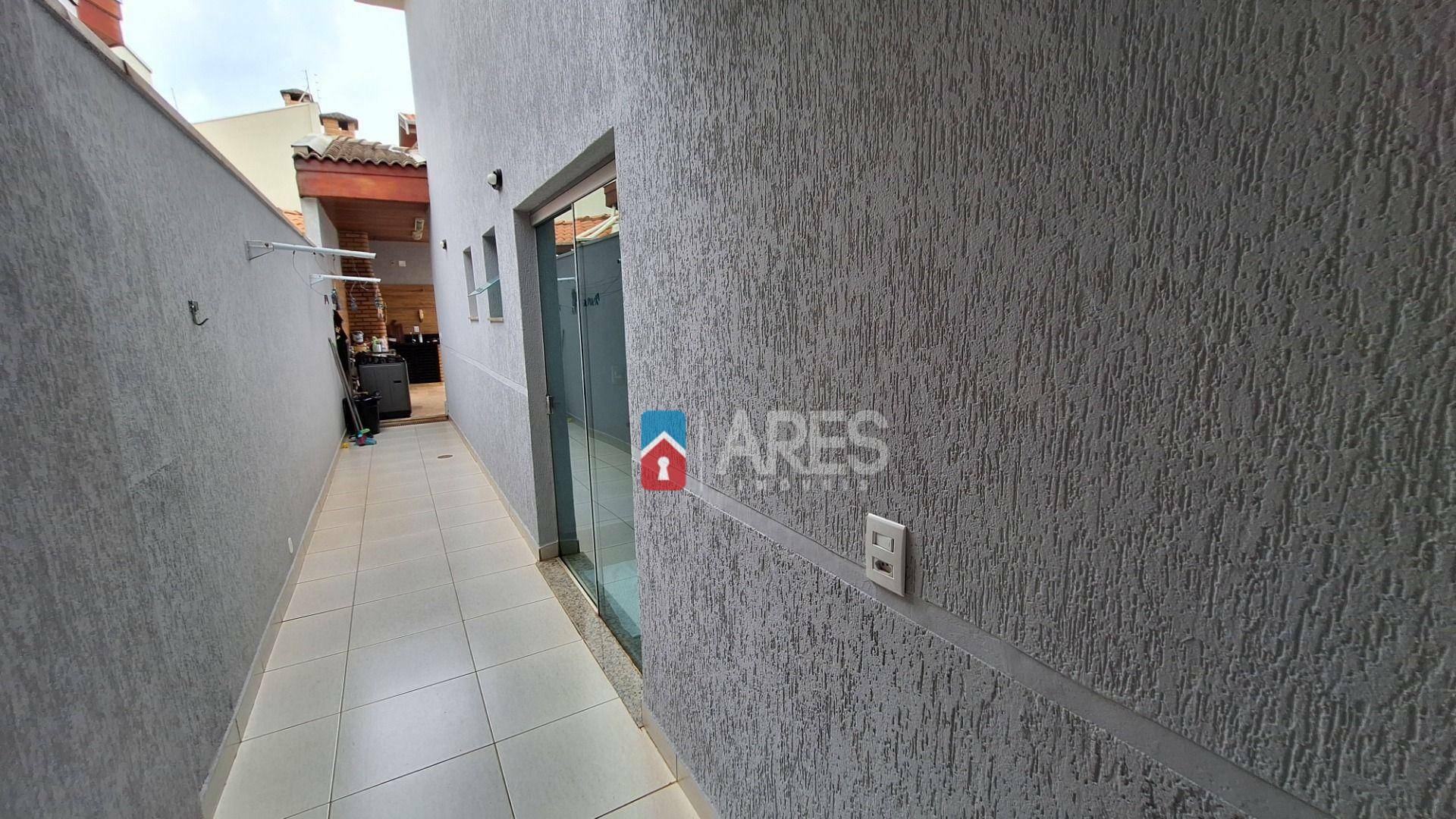 Casa à venda com 3 quartos, 167m² - Foto 4