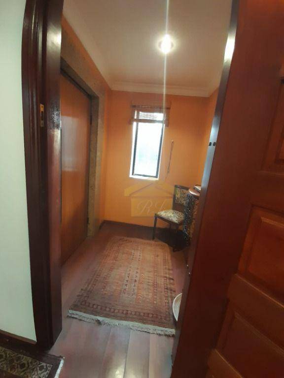 Apartamento à venda com 3 quartos, 137m² - Foto 8