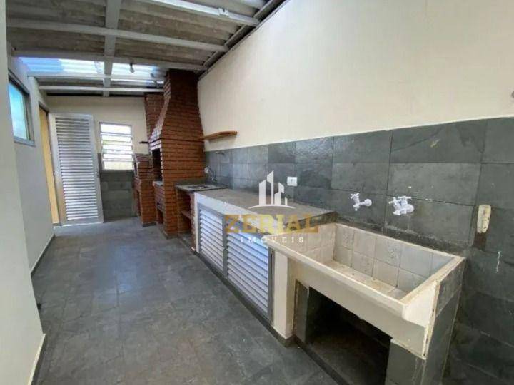 Sobrado à venda com 3 quartos, 235m² - Foto 25