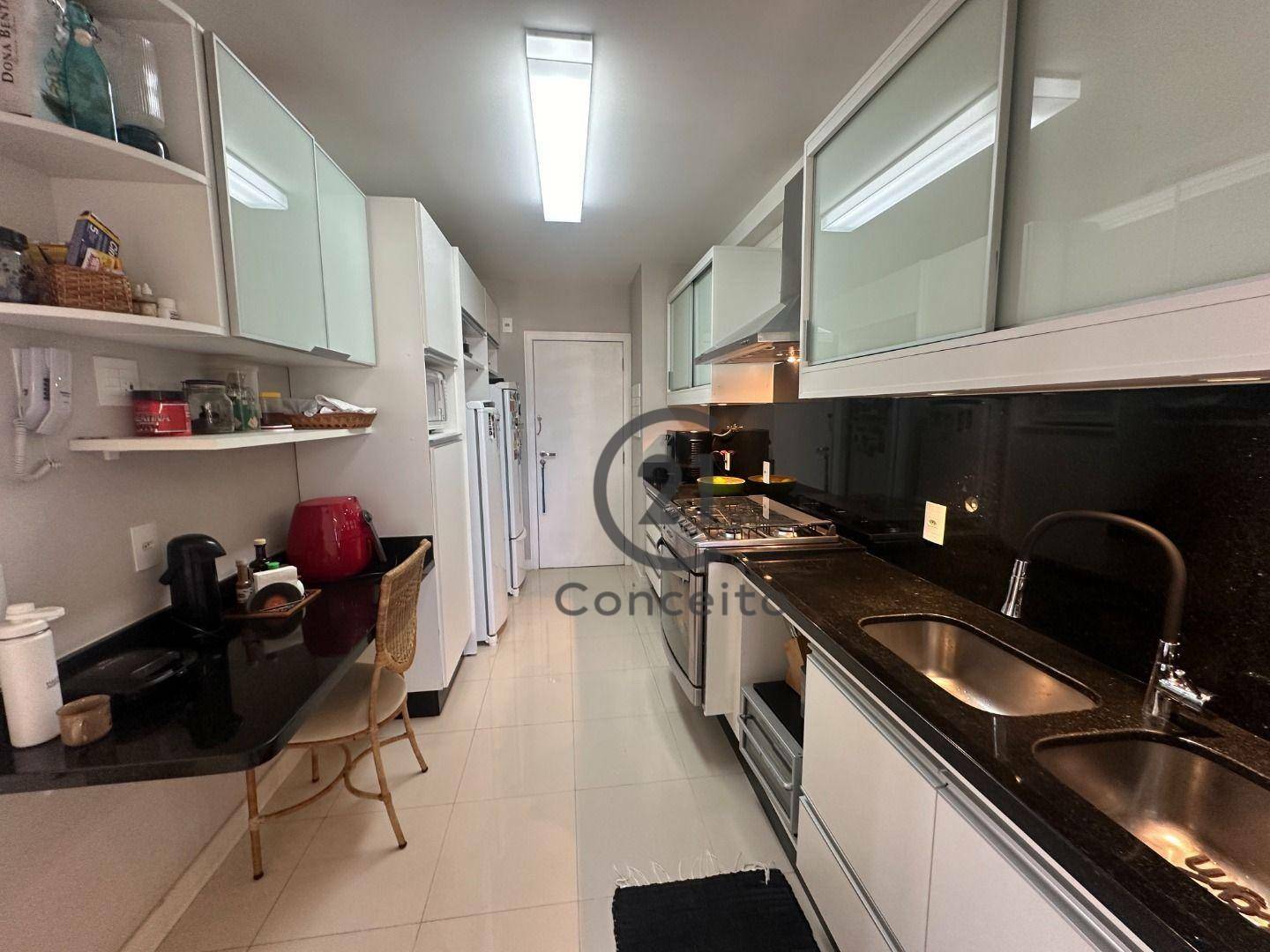 Apartamento à venda com 4 quartos, 167m² - Foto 8