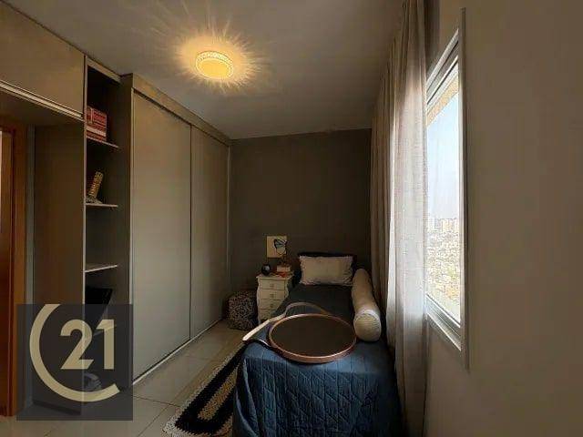 Apartamento à venda com 3 quartos, 135m² - Foto 11