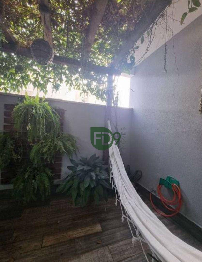 Casa de Condomínio à venda com 3 quartos, 220m² - Foto 15