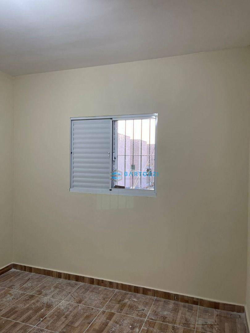 Sobrado à venda e aluguel com 3 quartos, 200m² - Foto 22