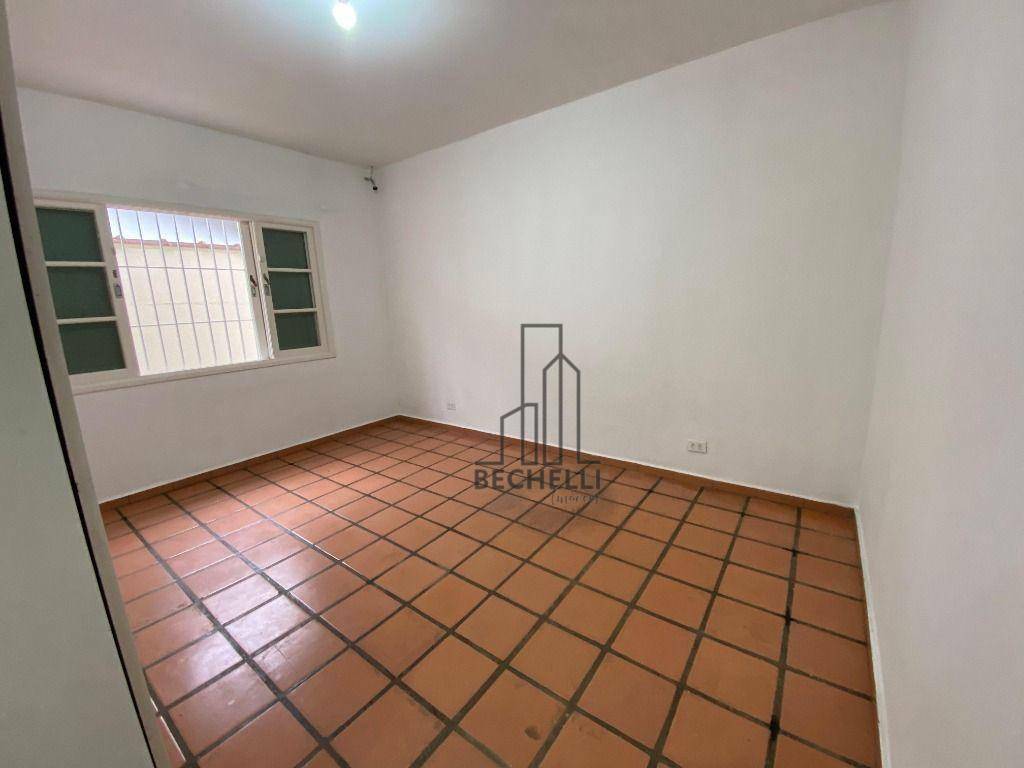 Casa para alugar com 4 quartos, 136m² - Foto 8