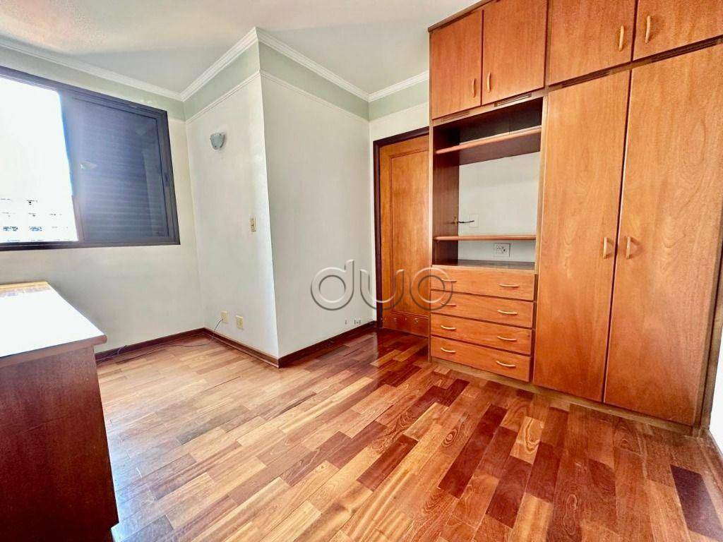 Apartamento à venda com 4 quartos, 198m² - Foto 17