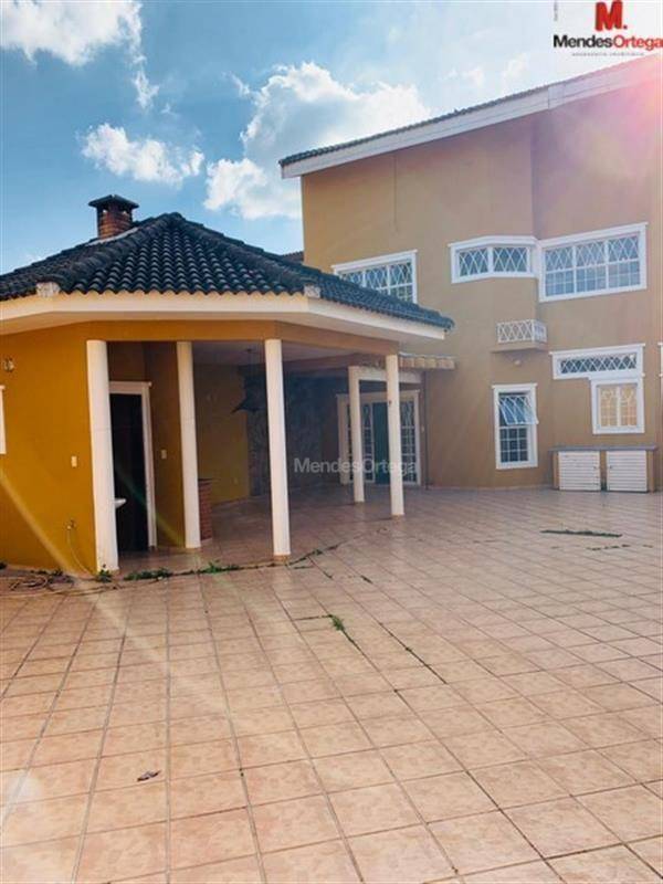 Casa de Condomínio à venda e aluguel com 4 quartos, 323m² - Foto 1