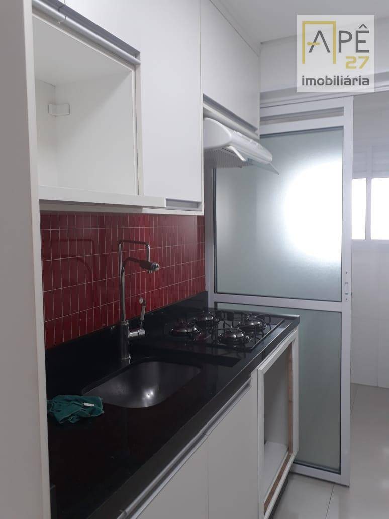 Apartamento à venda com 2 quartos, 67m² - Foto 7