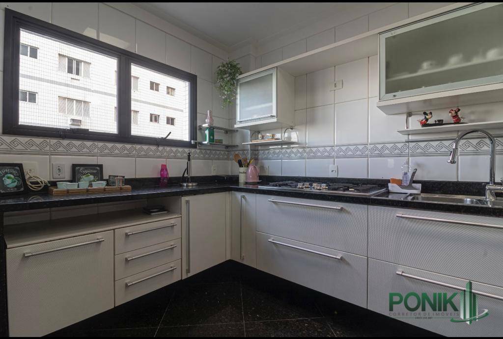 Apartamento à venda com 4 quartos, 250m² - Foto 30