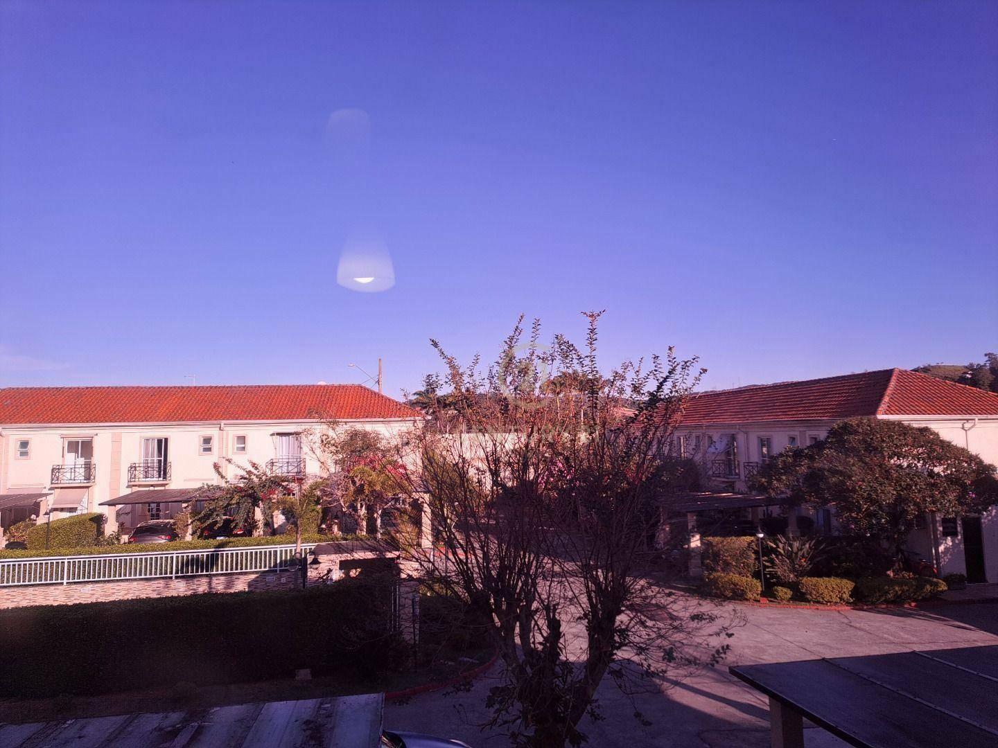 Casa de Condomínio à venda e aluguel com 3 quartos, 84m² - Foto 1