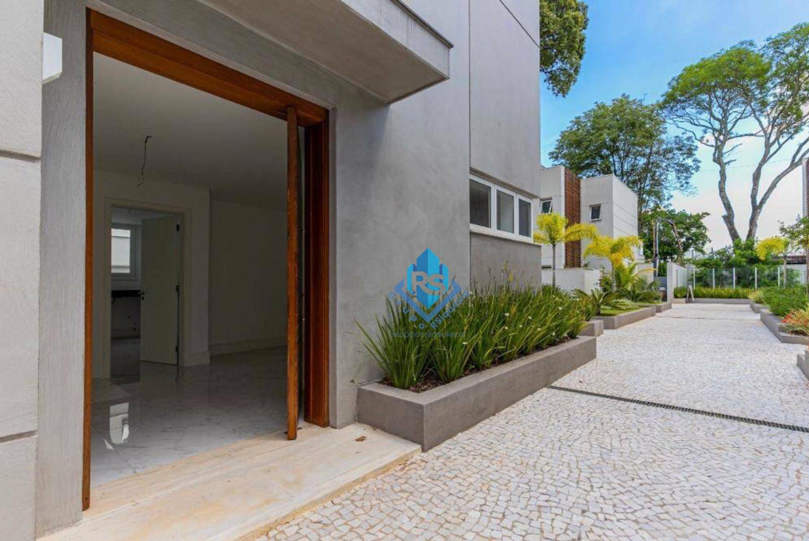 Sobrado à venda com 4 quartos, 525m² - Foto 4