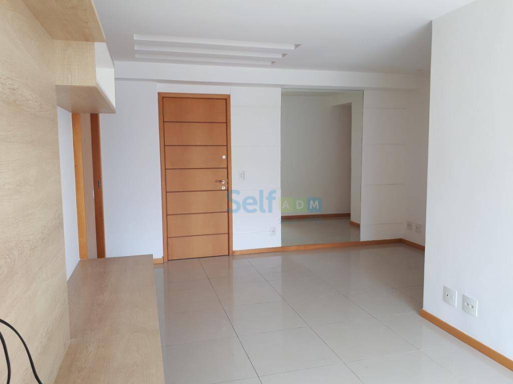 Apartamento para alugar com 2 quartos, 81m² - Foto 4