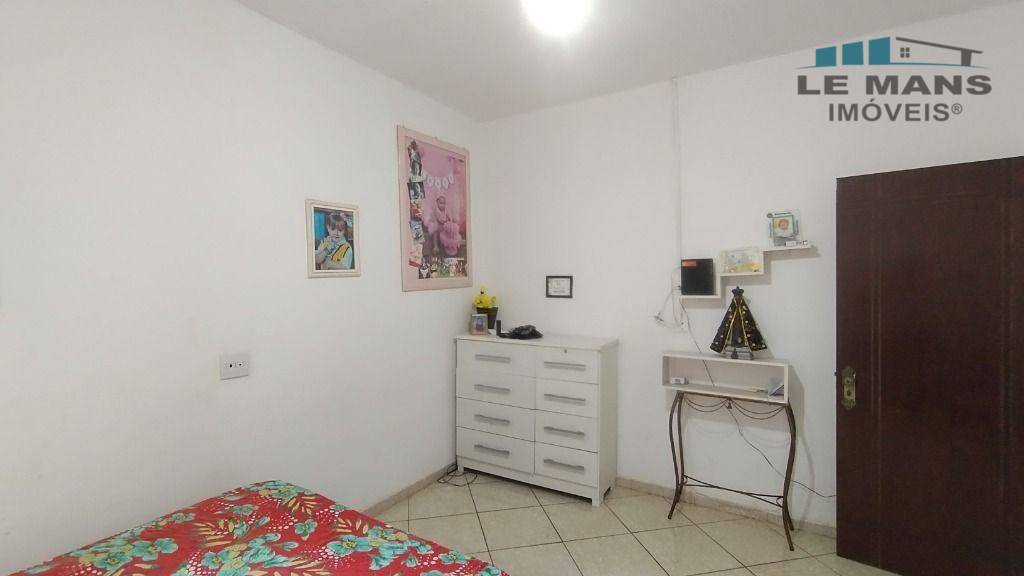 Casa à venda com 3 quartos, 136m² - Foto 14