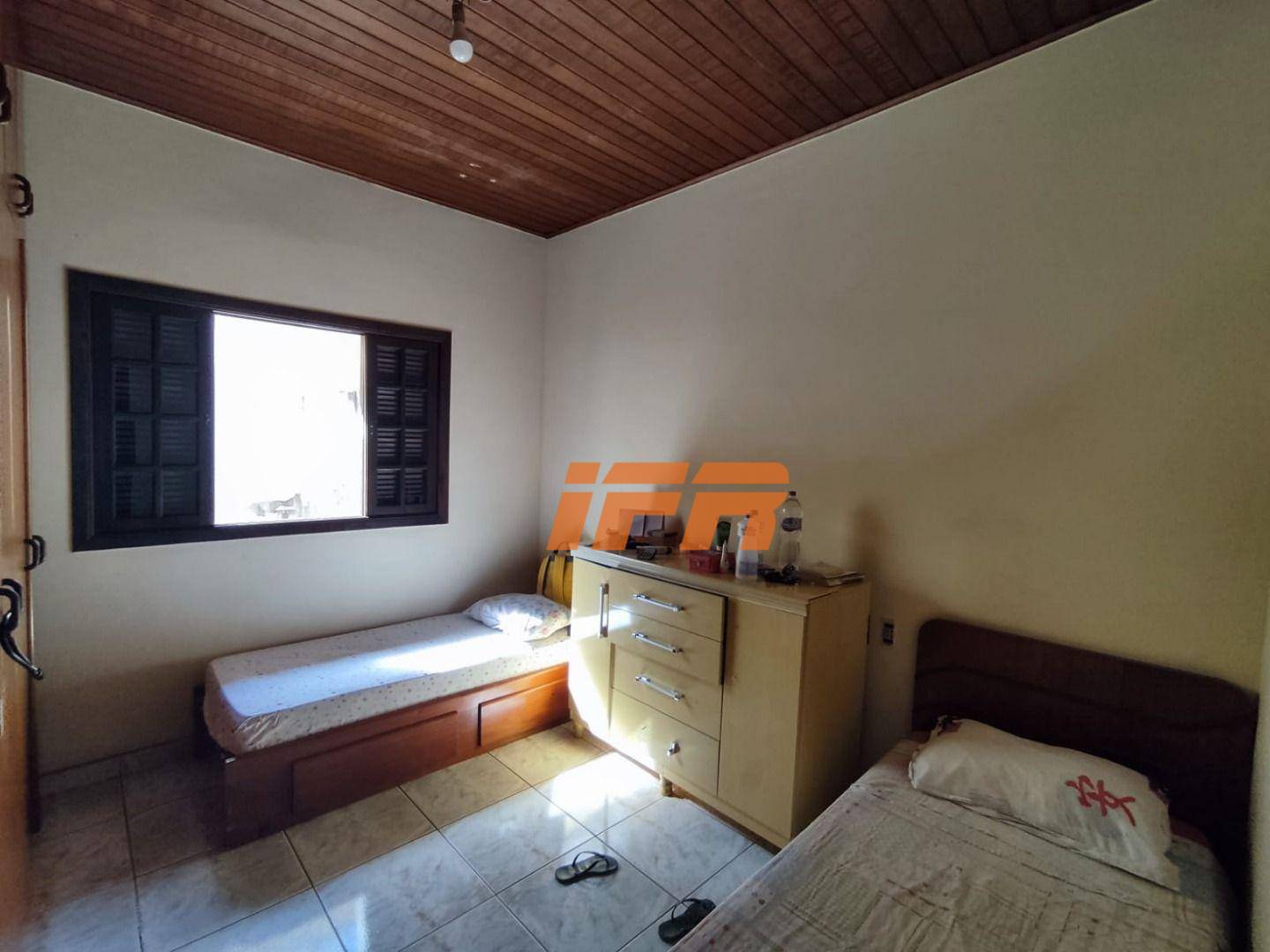 Casa à venda com 6 quartos, 254m² - Foto 70