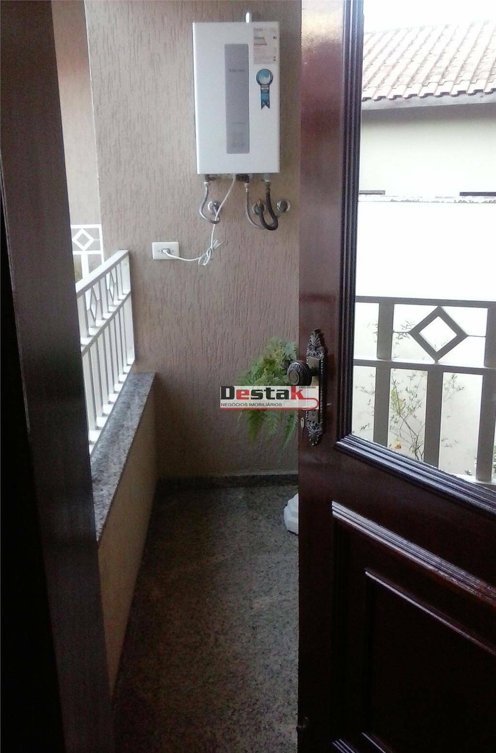 Sobrado à venda com 3 quartos, 200m² - Foto 87