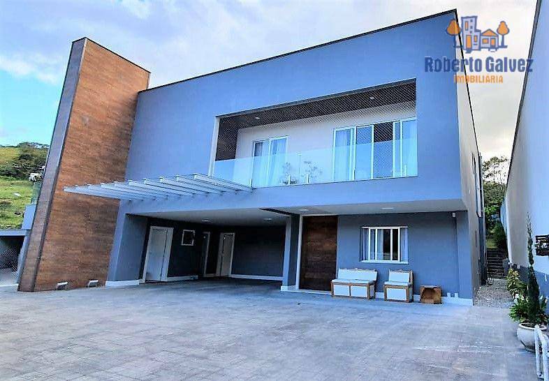 Casa de Condomínio à venda com 4 quartos, 349m² - Foto 1