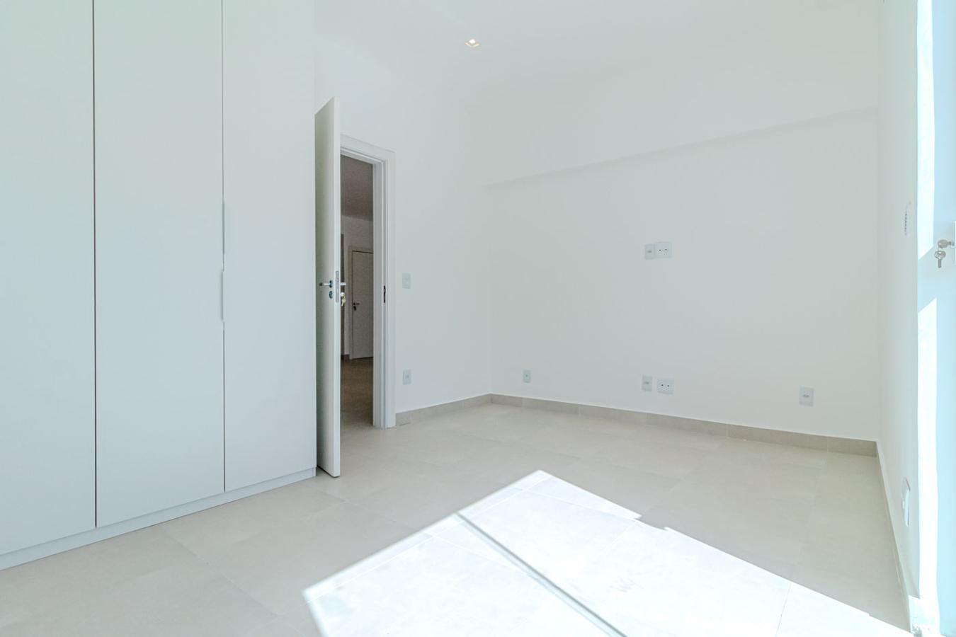 Apartamento à venda com 3 quartos, 135m² - Foto 5