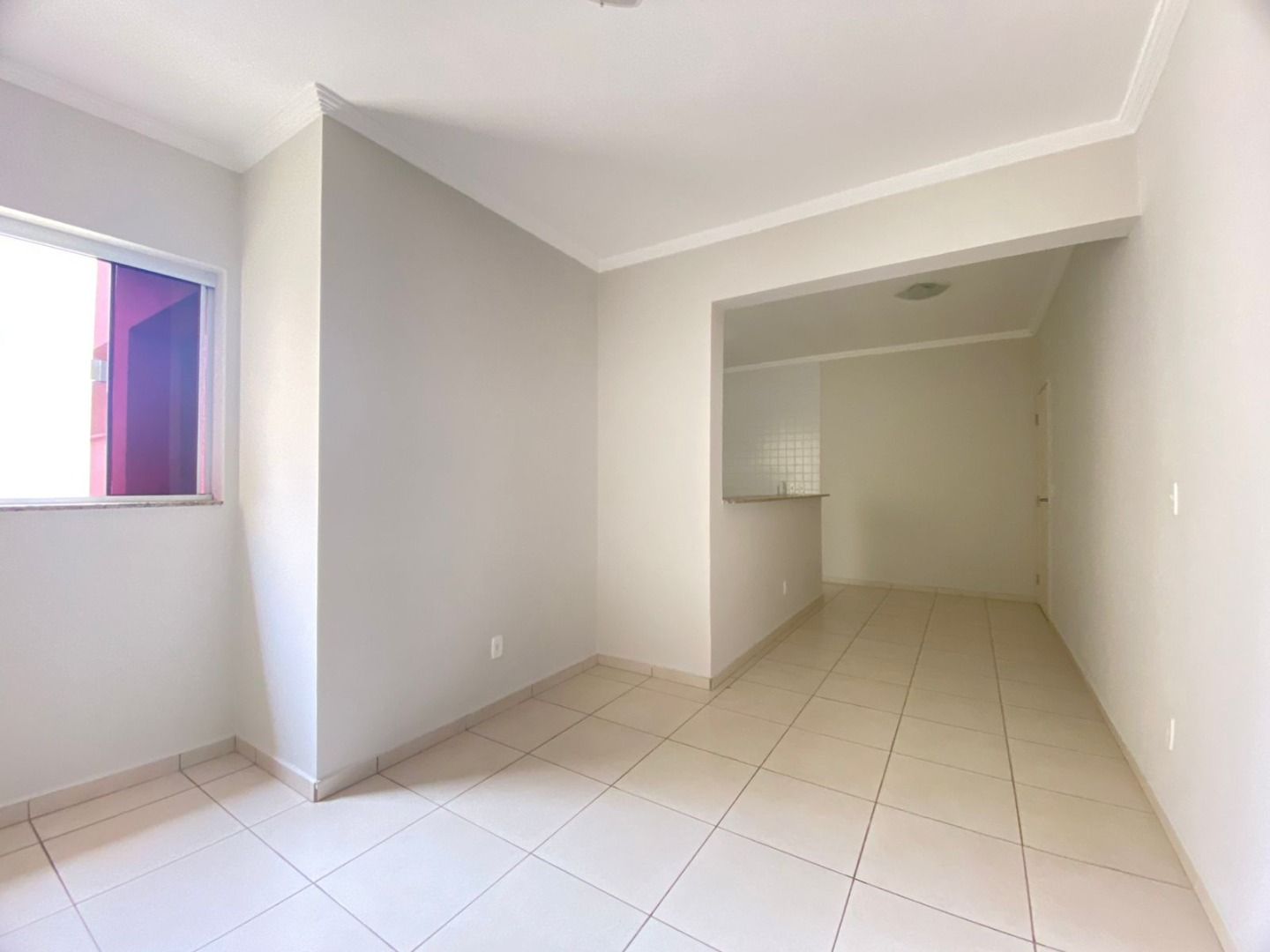 Apartamento à venda com 2 quartos, 70m² - Foto 3