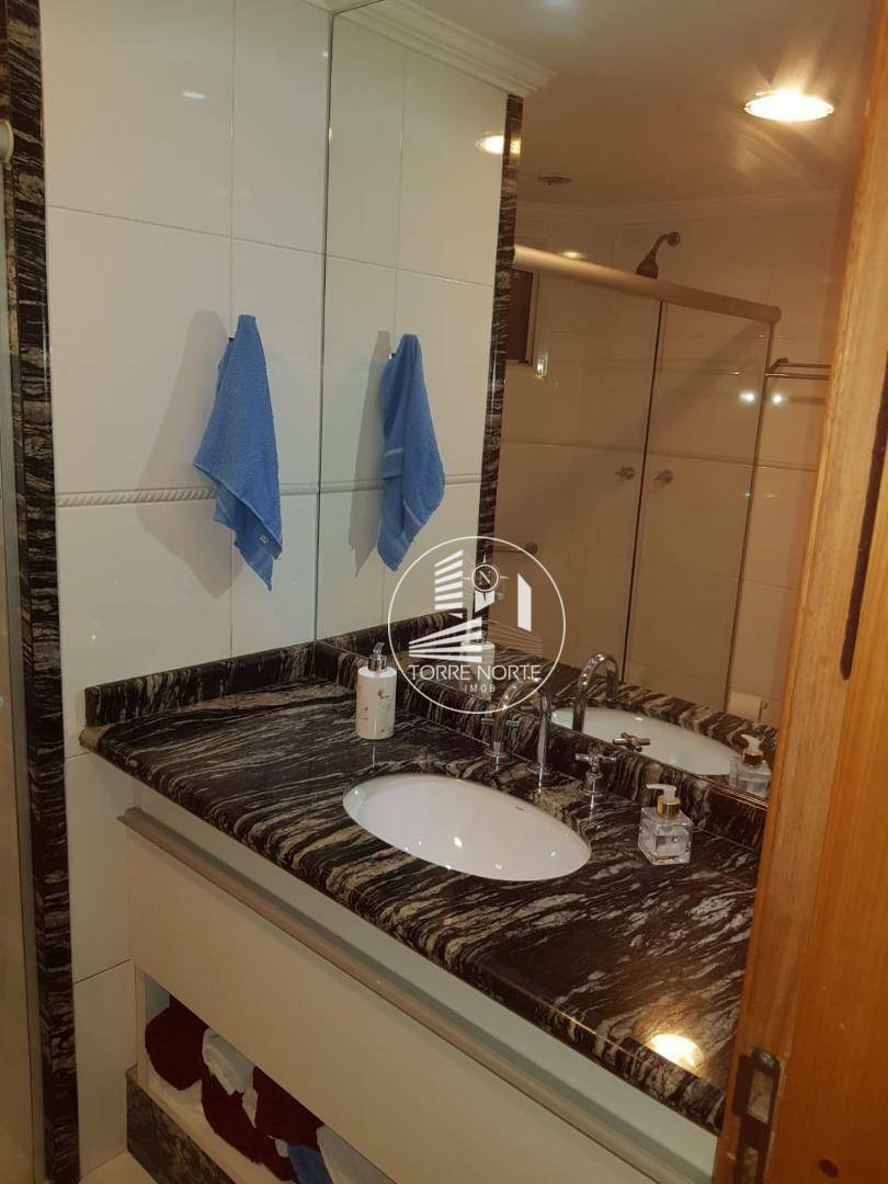 Apartamento à venda com 4 quartos, 220m² - Foto 22