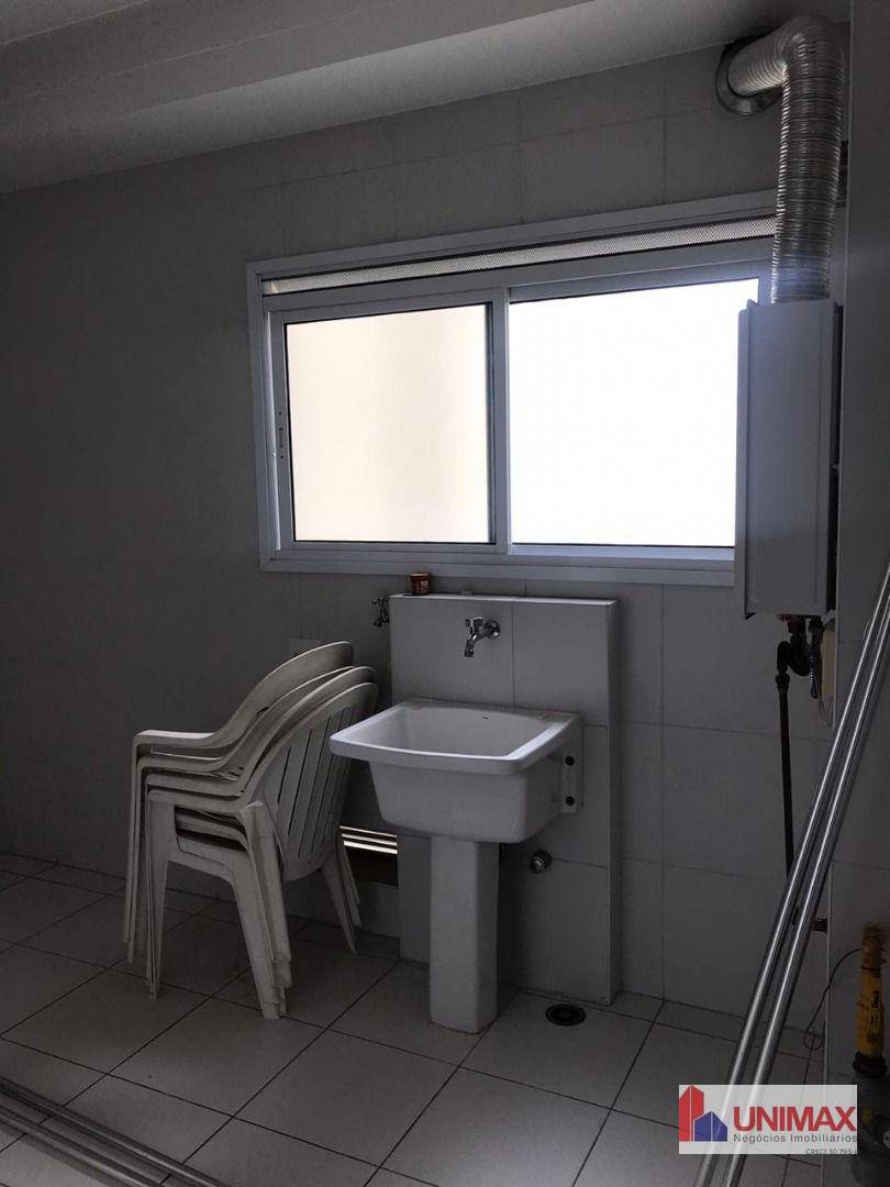 Apartamento à venda com 4 quartos, 212m² - Foto 18