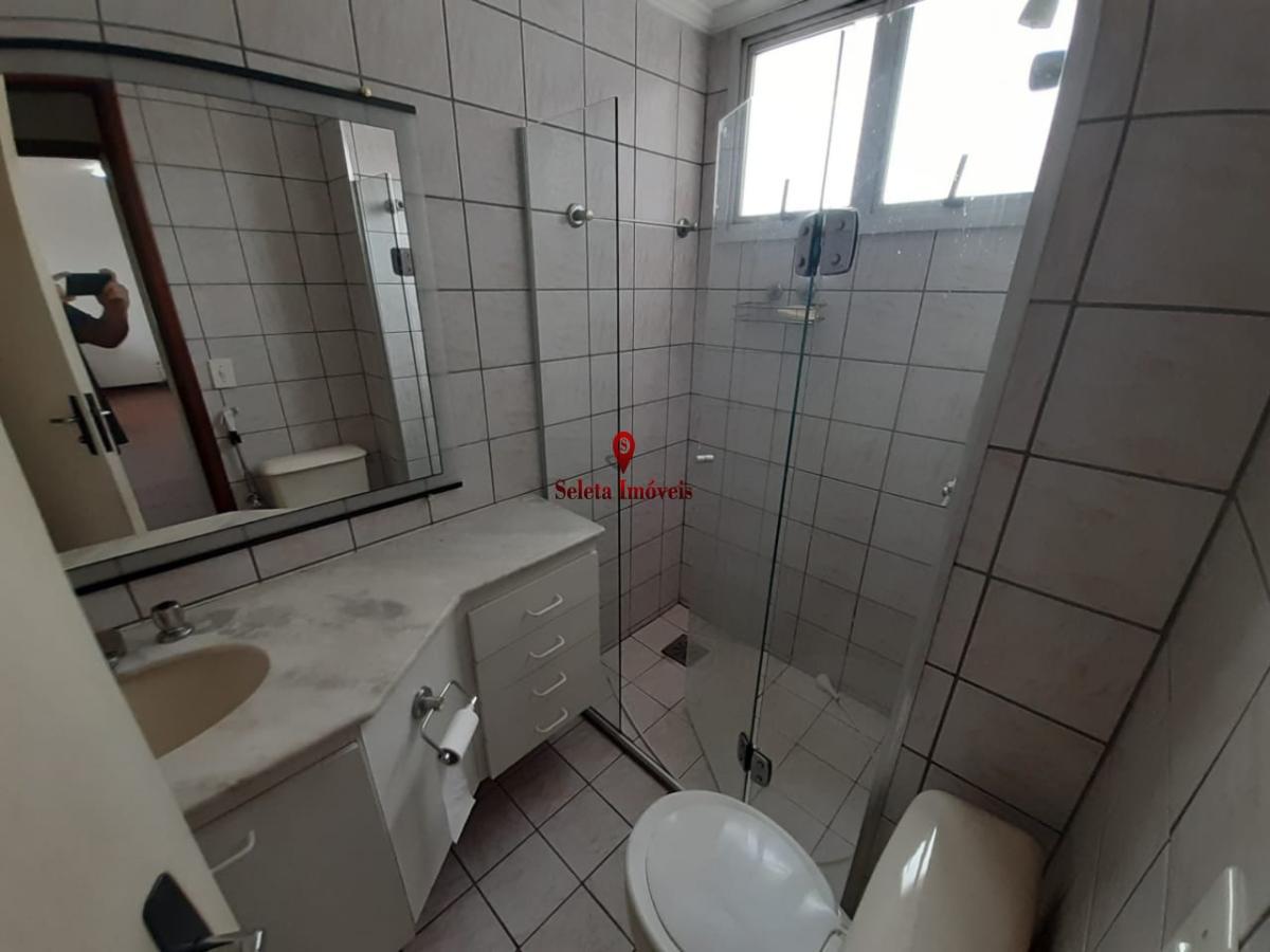 Apartamento à venda com 2 quartos, 70m² - Foto 12