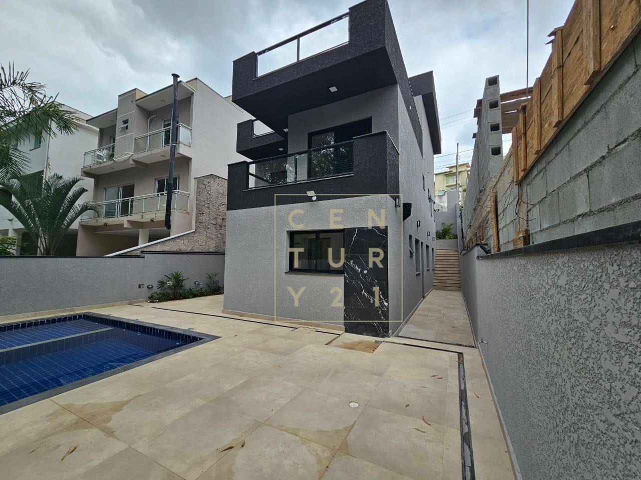 Casa de Condomínio à venda e aluguel com 4 quartos, 248m² - Foto 3