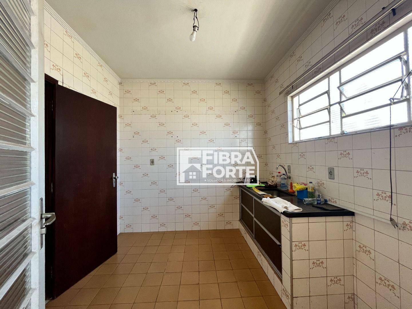 Casa à venda com 3 quartos, 140m² - Foto 6