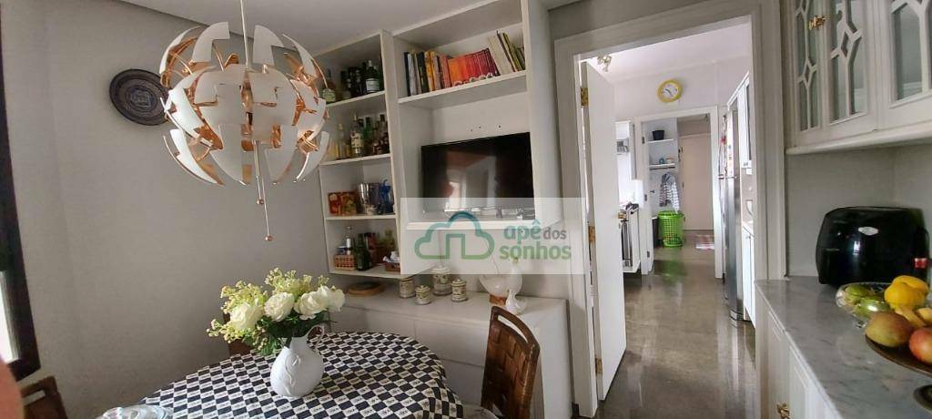 Apartamento à venda com 3 quartos, 240m² - Foto 24