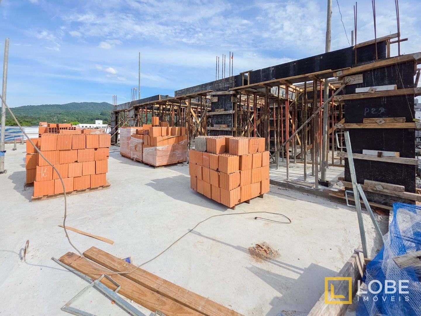 Cobertura à venda com 3 quartos, 157m² - Foto 25